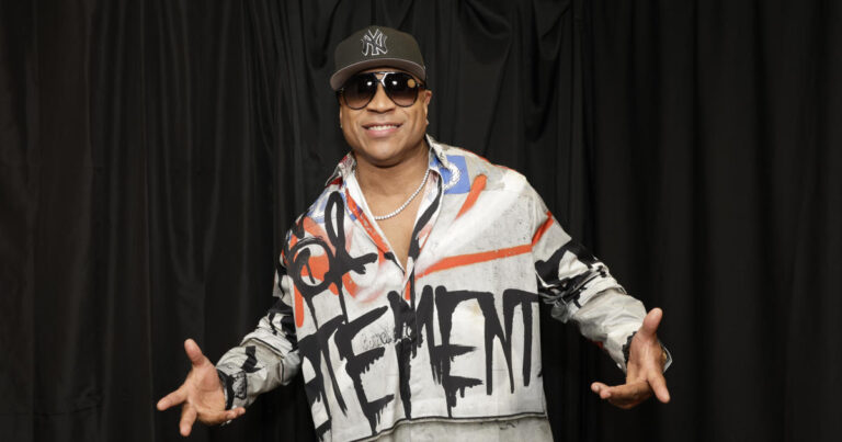 2024 నూతన సంవత్సర వేడుకలో ఈ రాత్రి టైమ్స్ స్క్వేర్ బాల్ డ్రాప్లో ఎవరు ప్రదర్శన ఇస్తారు?