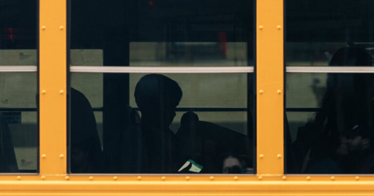 ఇజ్రాయెల్ లేని మ్యాప్ ప్రాథమిక పాఠశాలను రాజకీయ తుఫానులోకి విసిరింది