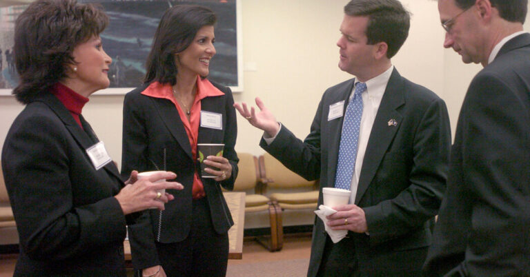 నిక్కీ హేలీ నైతికతపై తన రికార్డును చాటుకుంది. కానీ ఆమెకు తన స్వంత సమస్యలు ఉన్నాయి.