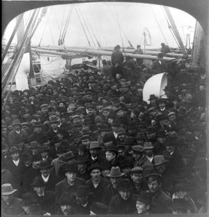 యునైటెడ్ స్టేట్స్లో వలసలు రాజకీయ నొప్పి. ఆర్థిక వ్యవస్థ పట్టింపు లేదు.