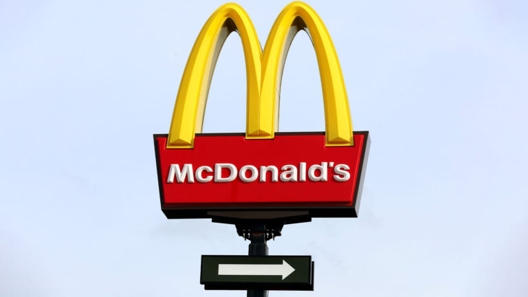 అమెరికా టాప్ ఫాస్ట్ ఫుడ్ చైన్లలో ఒకటిగా పేరు పొందింది