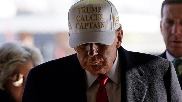 లక్షలాది మంది వలసదారులు అక్రమంగా ఓటు హక్కు నమోదు చేసుకున్నారని అధ్యక్షుడు ట్రంప్ చెప్పారు