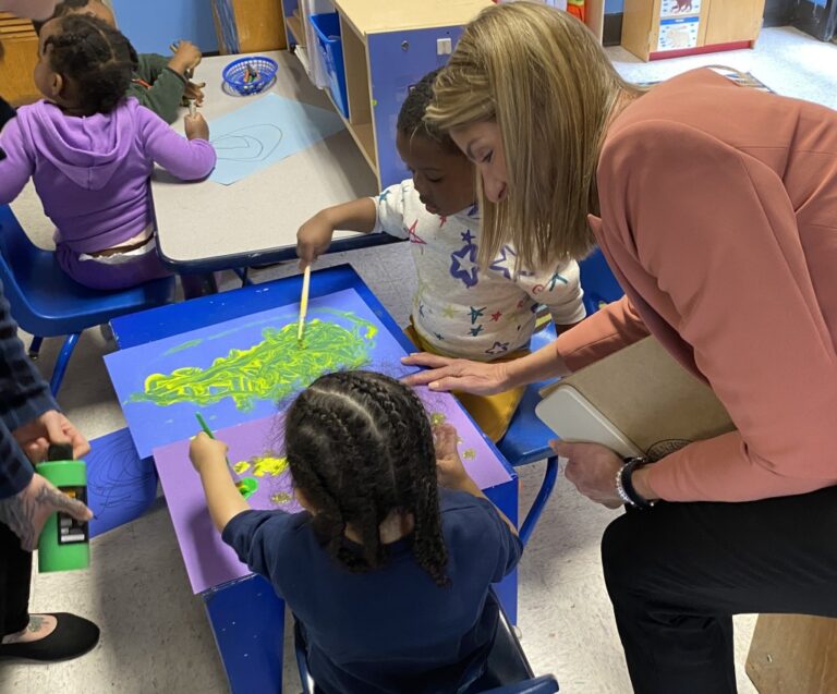 లోవెల్ పాఠశాలలు ప్రీస్కూల్ ప్రోగ్రామ్ల కోసం రాష్ట్రం నుండి దాదాపు $1 మిలియన్లను అందుకుంటున్నాయి.