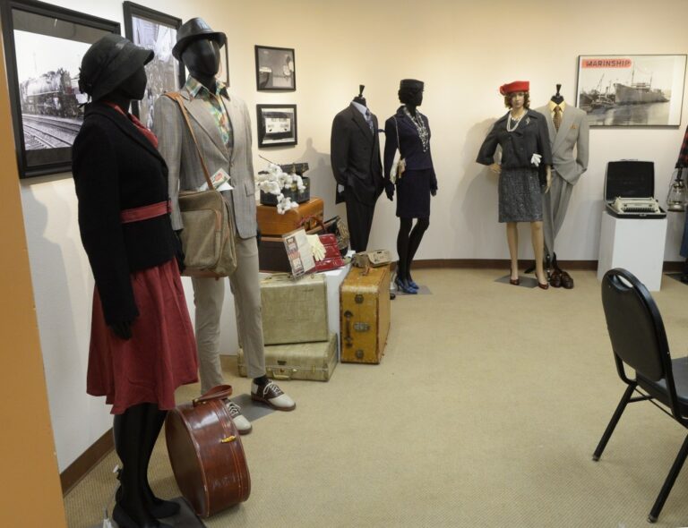 ఎడ్యుకేషనల్ ఎగ్జిబిట్ సెలబ్రేటింగ్ ఆఫ్ బ్లాక్ మెరైన్ వర్కర్స్ – మారిన్ ఇండిపెండెంట్ జర్నల్