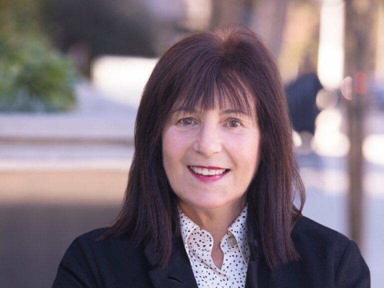 బైరాన్ అలెన్ యొక్క మీడియా గ్రూప్ నాన్సీ ఈగిల్ను సీనియర్ వైస్ ప్రెసిడెంట్గా నియమించుకుంది – గడువు