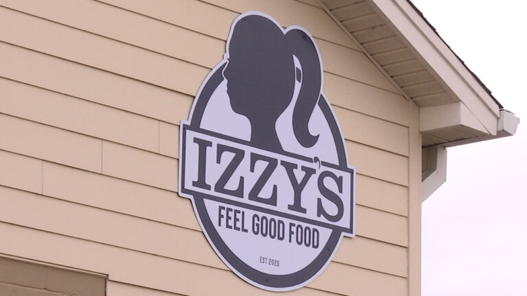 కుటుంబం నిర్వహించే రెస్టారెంట్ ఇజ్జీస్ ఫీల్ గుడ్ ఫుడ్ మూసివేయబడింది