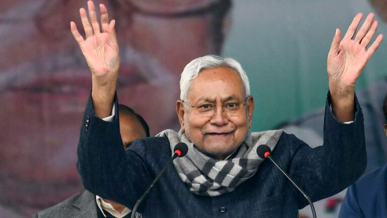 Bihar politics LIVE: Nitish Kumar to resign tomorrow? Jitan Ram Manjhi’s HAM won’t back Congress, RJD