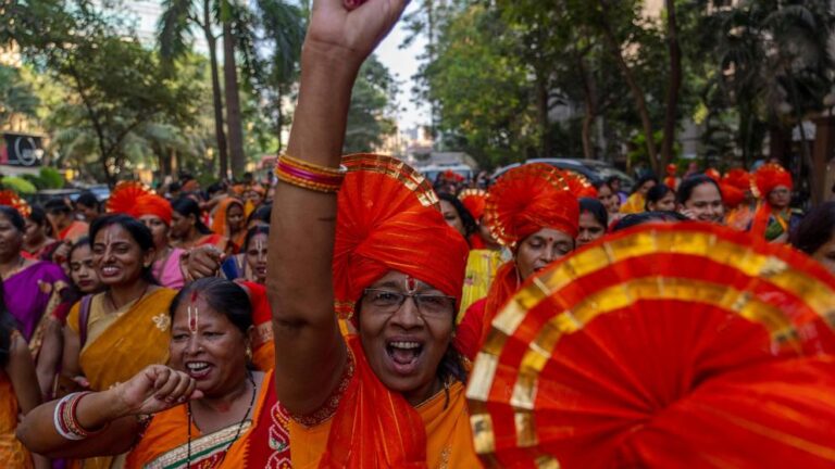 ప్రధాని రాజకీయ విజయంలో ధ్వంసమైన మసీదు శిథిలాలపై నిర్మించిన హిందూ దేవాలయాన్ని ప్రధాని మోదీ ప్రారంభించారు