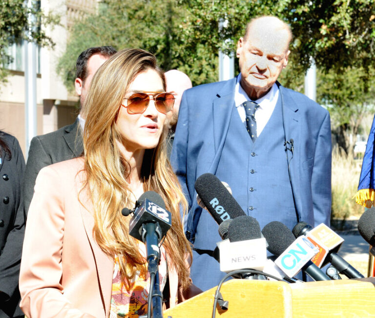 Arizona పాఠశాల ప్రిన్సిపాల్ విద్య కోసం PragerU వీడియోను విడుదల చేసారు