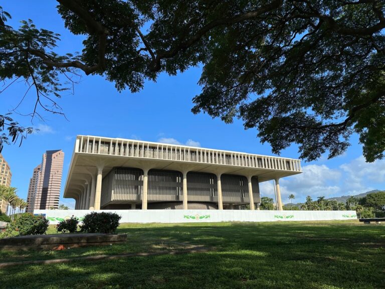 కీకీ హీరోలు ఒక ముఖ్యమైన సందేశాన్ని పంచుకున్నారు: మానసిక ఆరోగ్య విషయాలు