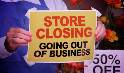 బెటర్ బిజినెస్ బ్యూరో వ్యాపారం నుండి బయటకు వెళ్లే విక్రయాలలో మోసాలను నివారించడానికి చిట్కాలను అందిస్తుంది