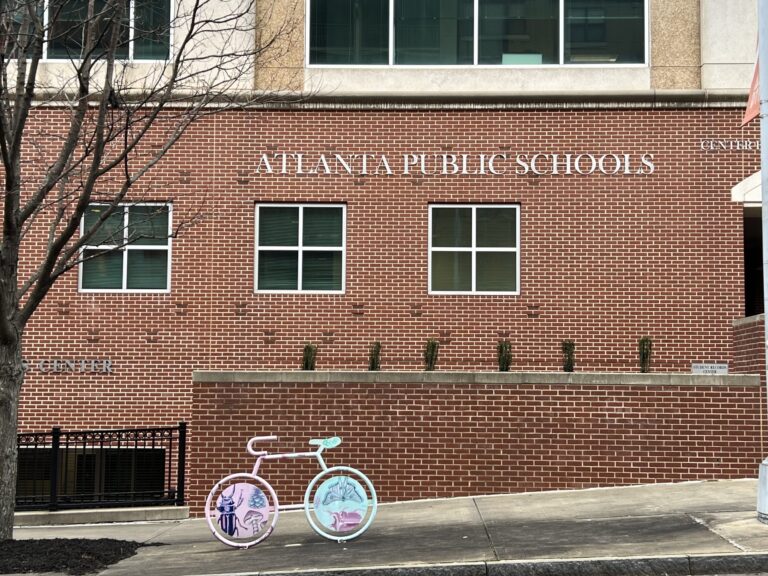 అట్లాంటా విద్యార్థులకు ప్రత్యామ్నాయ విద్యకు ఆటంకం ఏర్పడింది