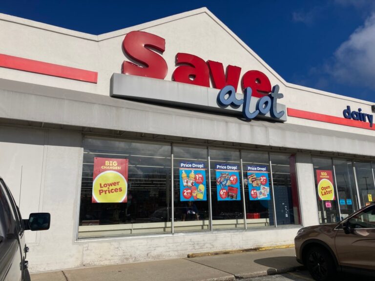 పార్క్ ఫారెస్ట్ మరియు రిచ్టన్ పార్క్ అధికారులు కిరాణా దుకాణాన్ని ఆకర్షించాలని భావిస్తున్నారు