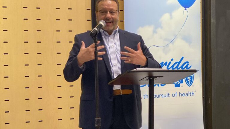 డేవిడ్ పిజ్జో, విజయవంతమైన వ్యాపారవేత్త, పేదల కోసం పోరాడేవాడు.