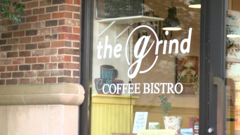 కాఫీ షాప్కు నిప్పంటించిన వ్యక్తికి 20 ఏళ్ల జైలు శిక్ష విధించడంతో లిటిల్ రాక్ యజమాని ఉపశమనం పొందాడు