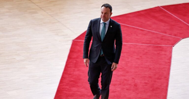 ఐర్లాండ్ ప్రధాని లియో వరద్కర్ రాజీనామా చేశారు. ఇప్పుడు ఏమైంది?