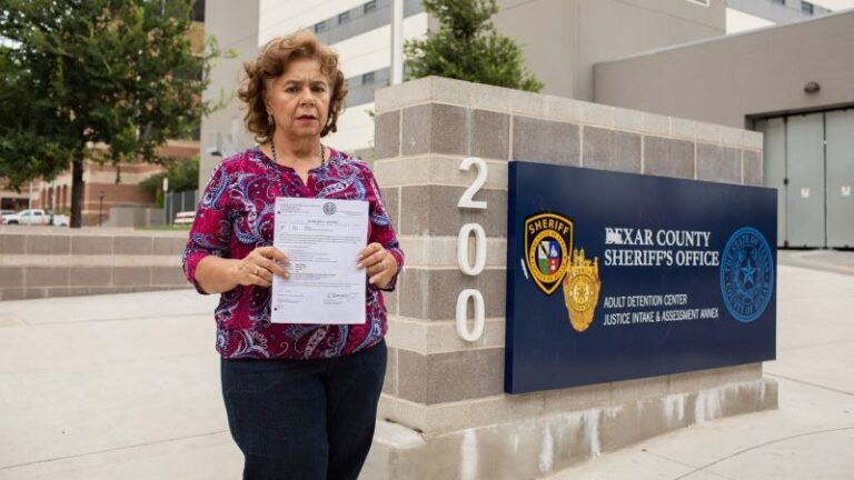 అరెస్టు రాజకీయ ప్రేరేపితమని పేర్కొంటూ టెక్సాస్ శాసనసభ్యుడు చేసిన వ్యాజ్యాన్ని సుప్రీంకోర్టు విచారించింది