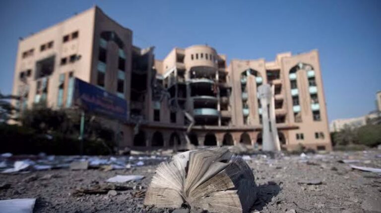 ఇజ్రాయెల్ క్రమపద్ధతిలో గాజా విద్యావ్యవస్థను నాశనం చేస్తుంది