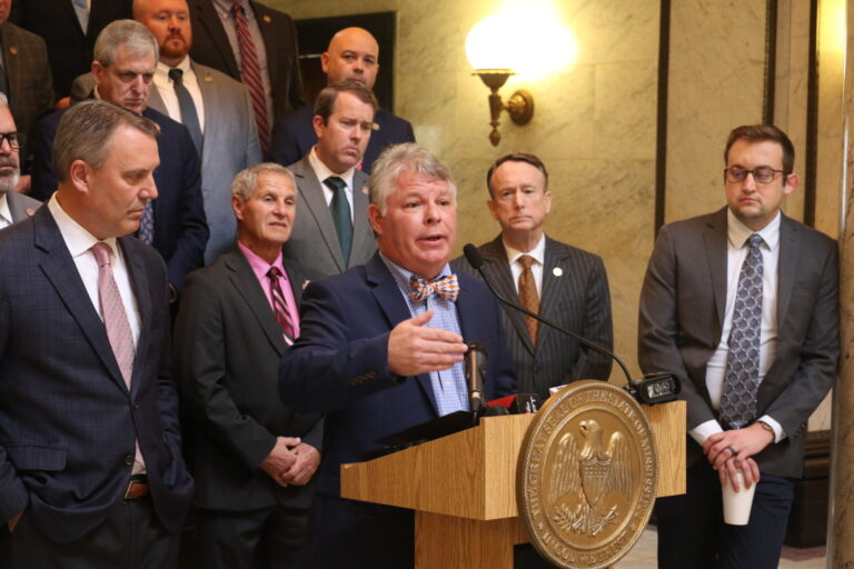 ఇన్స్పైర్ యాక్ట్ అదనపు $250 మిలియన్ విద్య నిధులను అందిస్తుంది