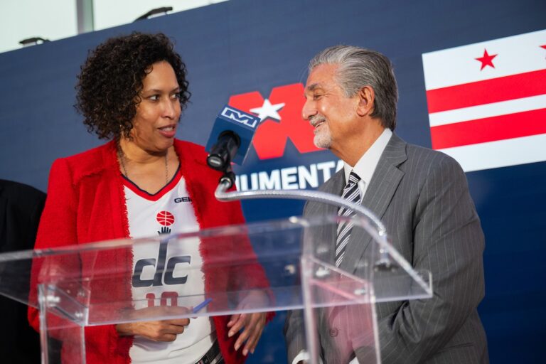 D.Cలో క్యాపిటల్స్ మరియు విజార్డ్స్ను ఉంచడానికి బౌసర్ లాంగ్ గేమ్ ఎలా పోరాడాడు