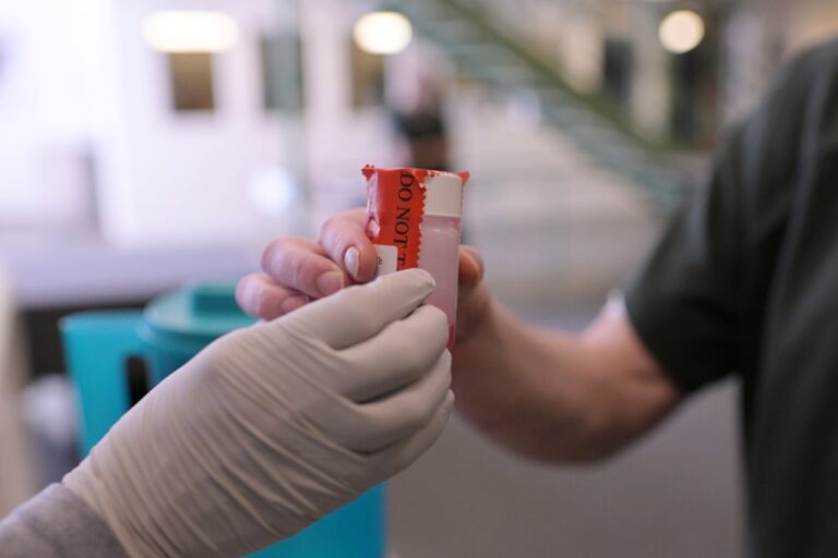 కొలరాడో లాభాపేక్ష రహిత సంస్థ రాష్ట్ర సహాయం ఆలస్యమైన కారణంగా మూసివేయబడే అంచున ఉంది