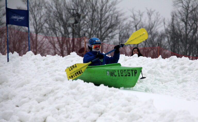 UP వెకేషన్, $20 స్కీ డే, స్ప్రింగ్ బ్రేక్ వాటర్ పార్క్