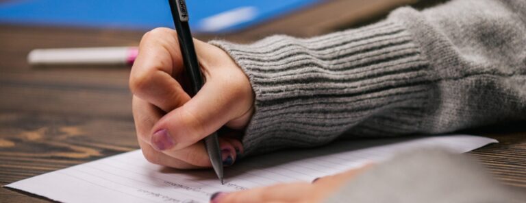 ప్రత్యక్ష సహాయంతో నిధులు సమకూర్చడం మరియు ప్రైవేట్ విద్యలో ఈక్విటీని సృష్టించడం