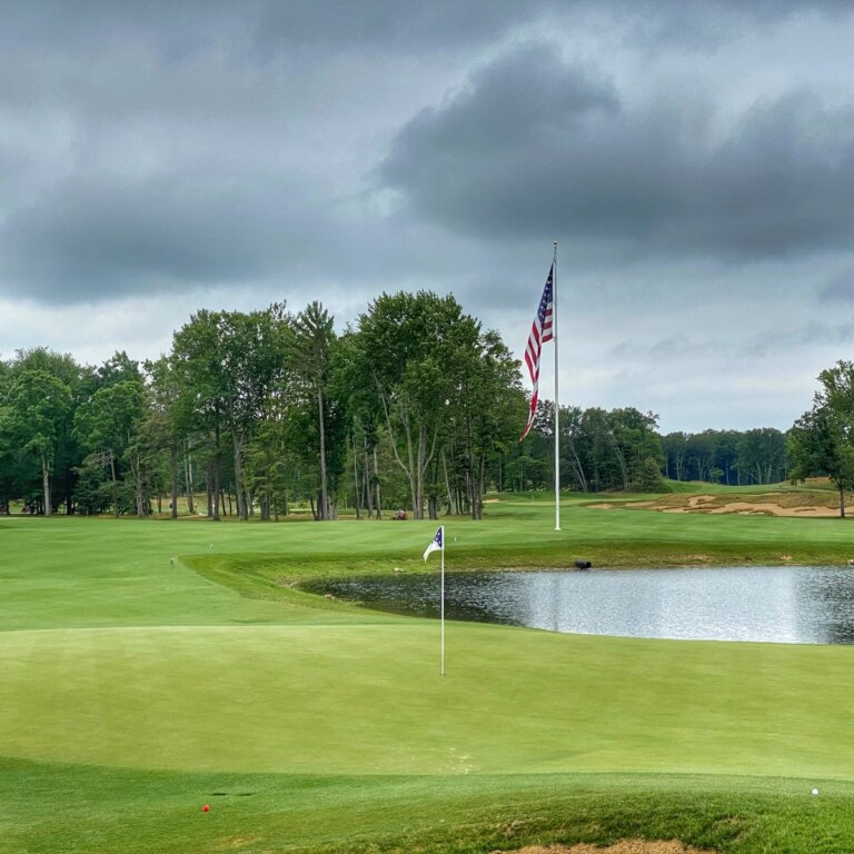 గోల్ఫ్ ప్రయాణం యొక్క ప్రపంచ రహస్యాలు: ఏప్రిల్ 2024