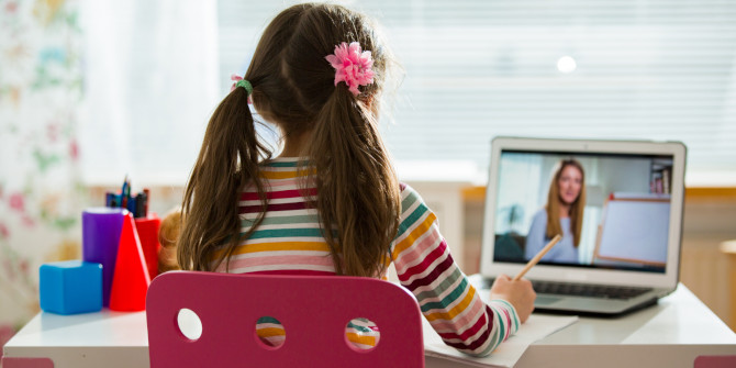 ఆన్లైన్ ట్యూటరింగ్ వెనుకబడిన విద్యార్థులకు విద్యను మార్చగలదు