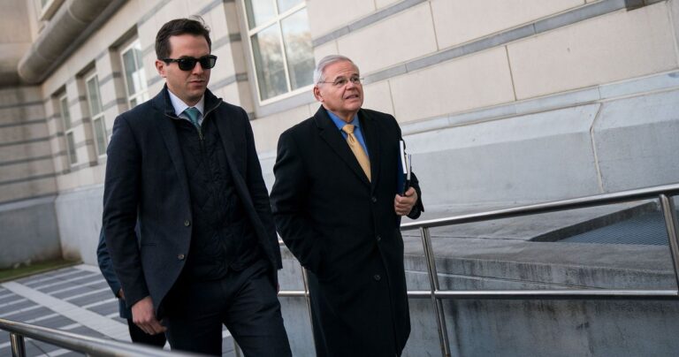 రాజకీయ యంత్రం బాబ్ మెనెండెజ్ కొడుకు రాబ్ను రక్షించగలదా?