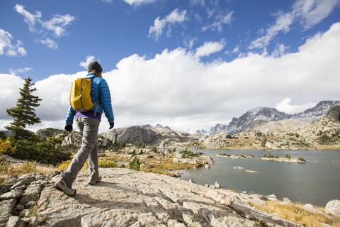 ట్రావెల్ + లీజర్ GO మరియు ఆల్ట్రైల్స్ నేషనల్ పార్క్స్ వీక్ని జరుపుకోవడానికి బుక్ చేయదగిన అవుట్డోర్ అనుభవాలను అందిస్తాయి